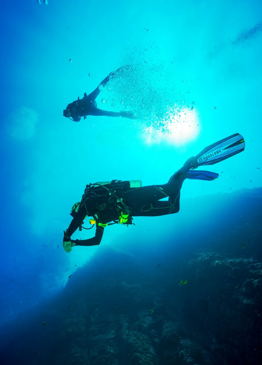 Scuba diving photo 10